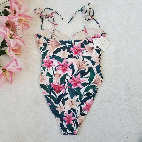 Agua by Agua Bendita Rabano Rocio One Piece Swimsuit - Picture 4 of 9
